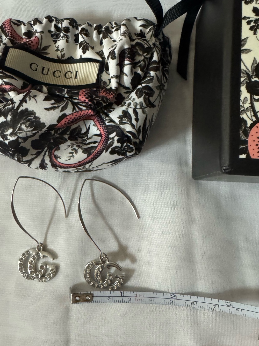 Gucci Silvery Crystal Double interlocking GG Hook Drop Earrings w/pouch and box - Picture 5 of 10